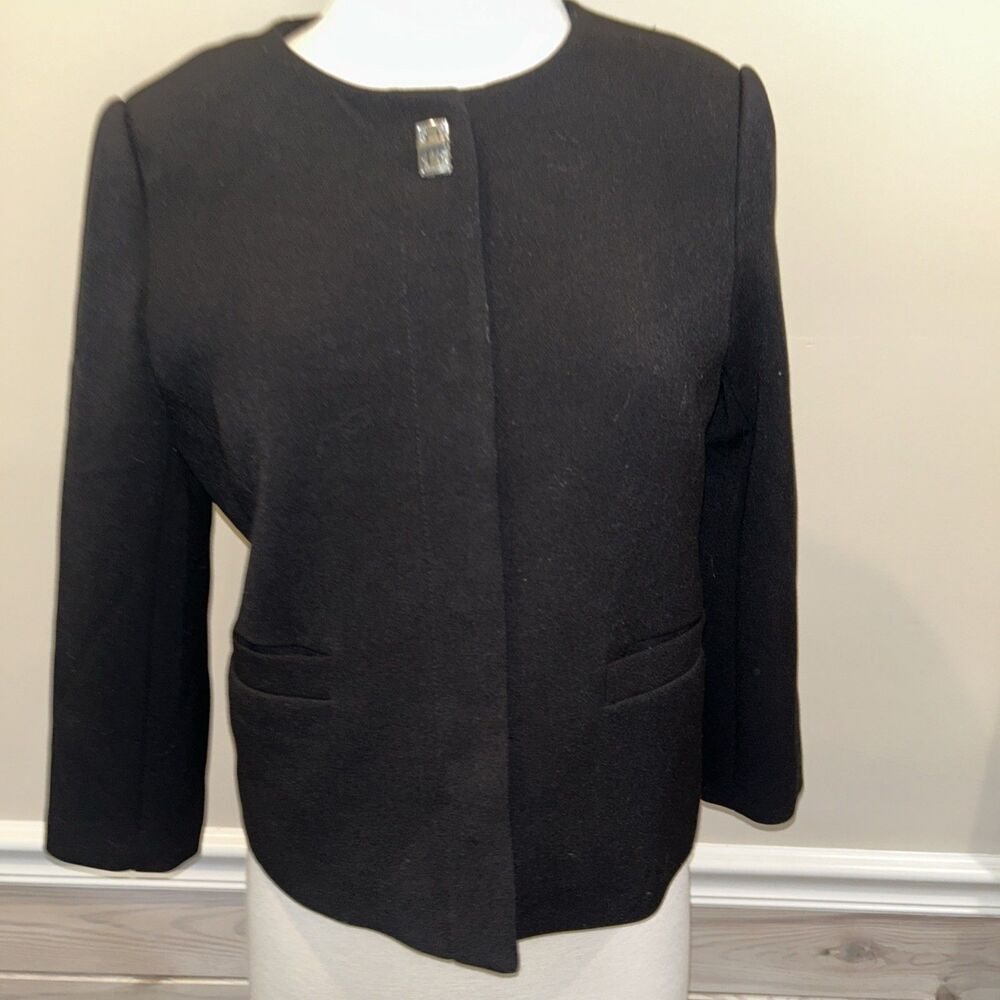 E416 Philosophy Black Cropped Jacket Blazer Size 8 EUC